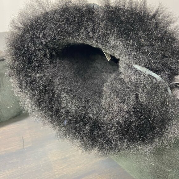 UGG Bailey Bow Tall Black Suede Boots — Women’s 6 — Classic Cozy Shearling - Picture 3 of 6